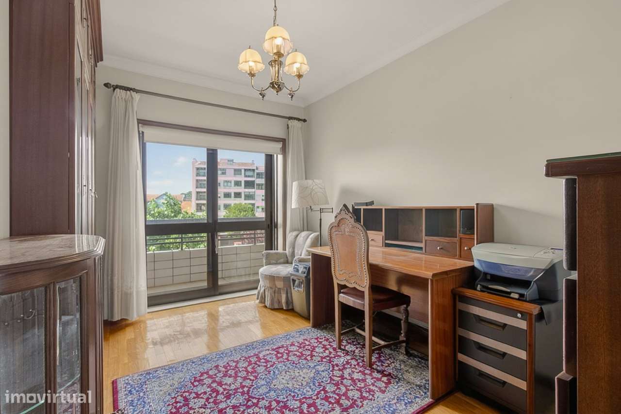 T4 com garagem fechada (38 m²) em Rio Tinto – Excelente oportunidade-21