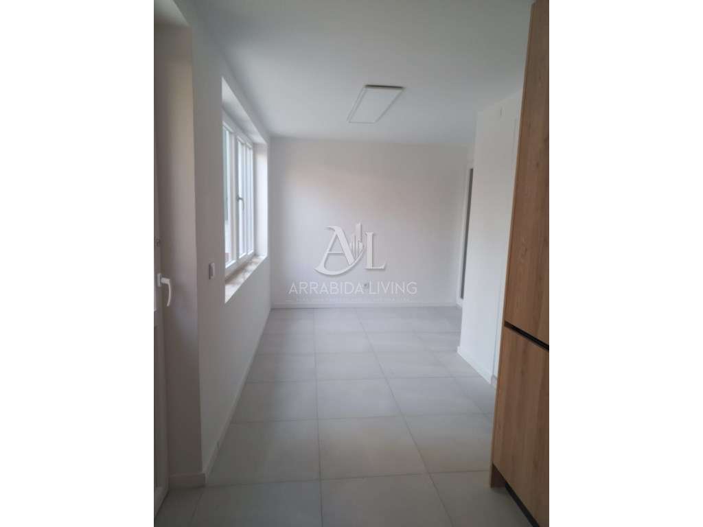 T2+1 - Tebaida - C/ Quintal - Setúbal-3