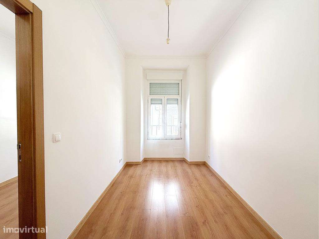 T2+1 pronto a habitar no centro de Lisboa!-8