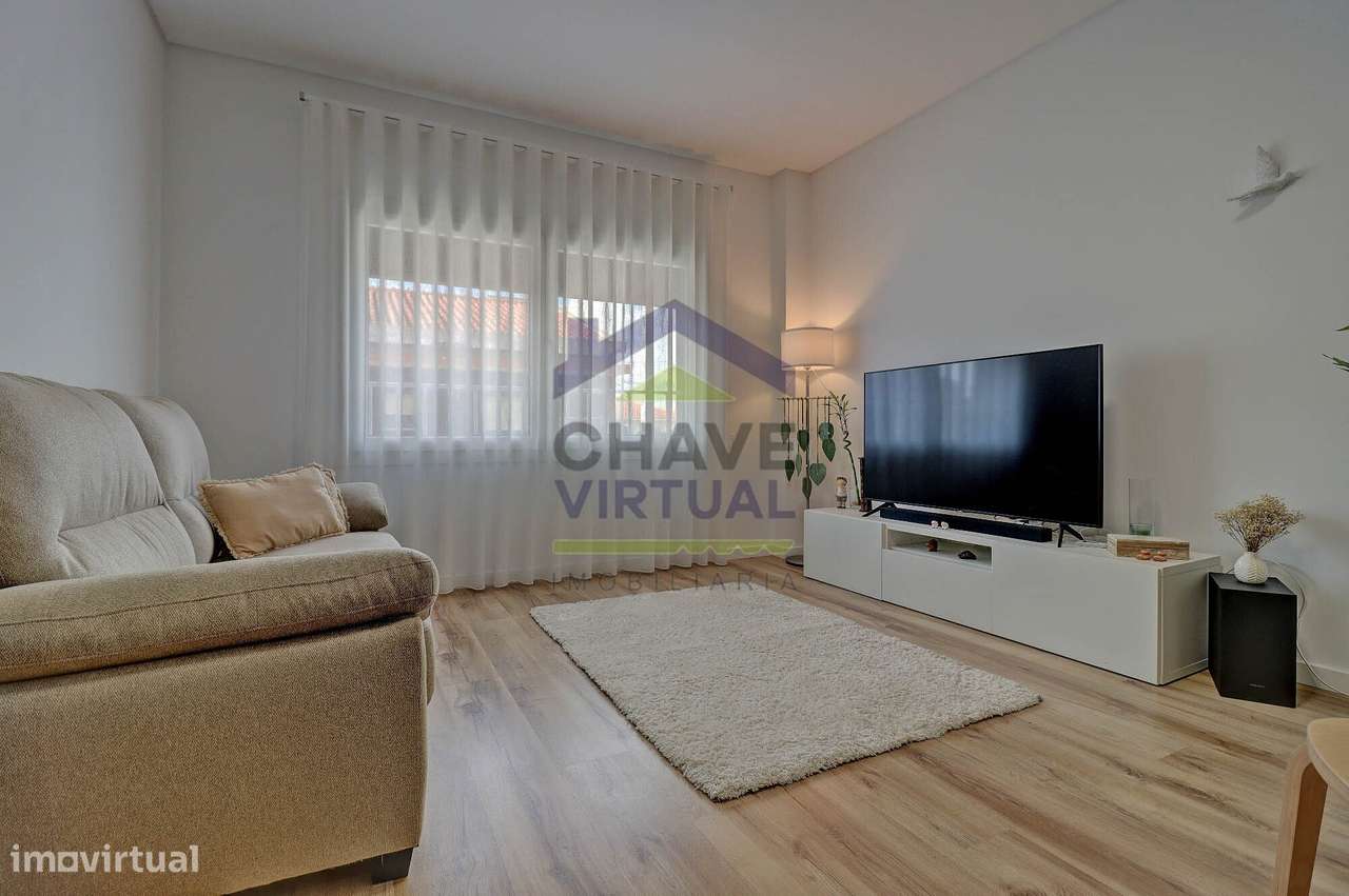 Excelente Apartamento T3 com Garagem - Centro Bombarral-5