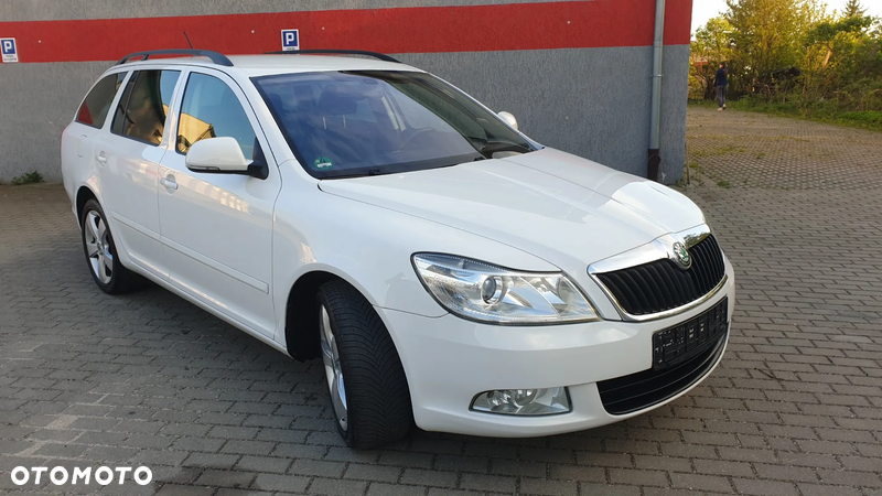 Skoda Octavia Combi 2.0 TDI DPF Ambition - 7