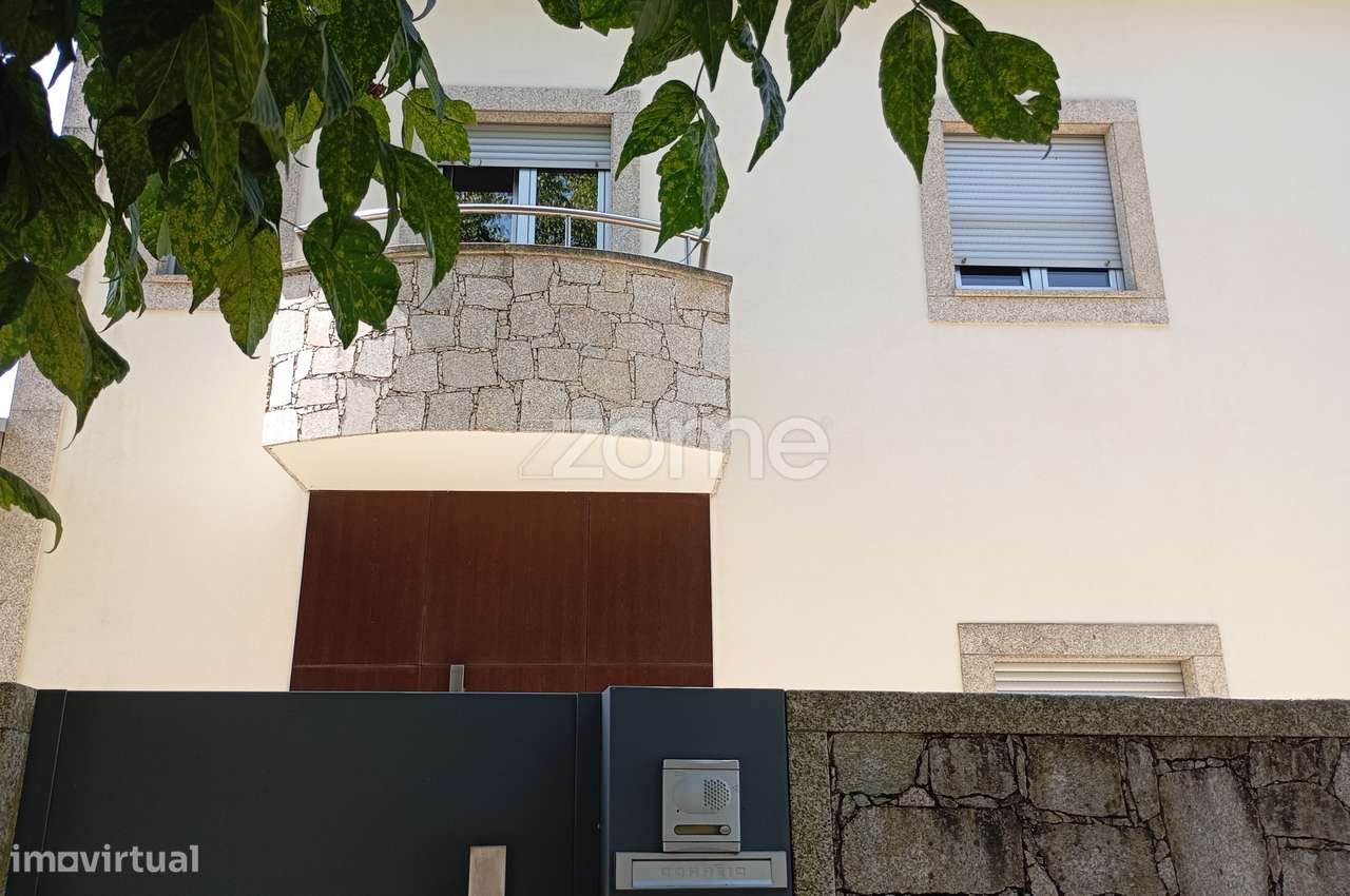 Moradia T3 S.Vitor Braga - Grande imagem: 3/43