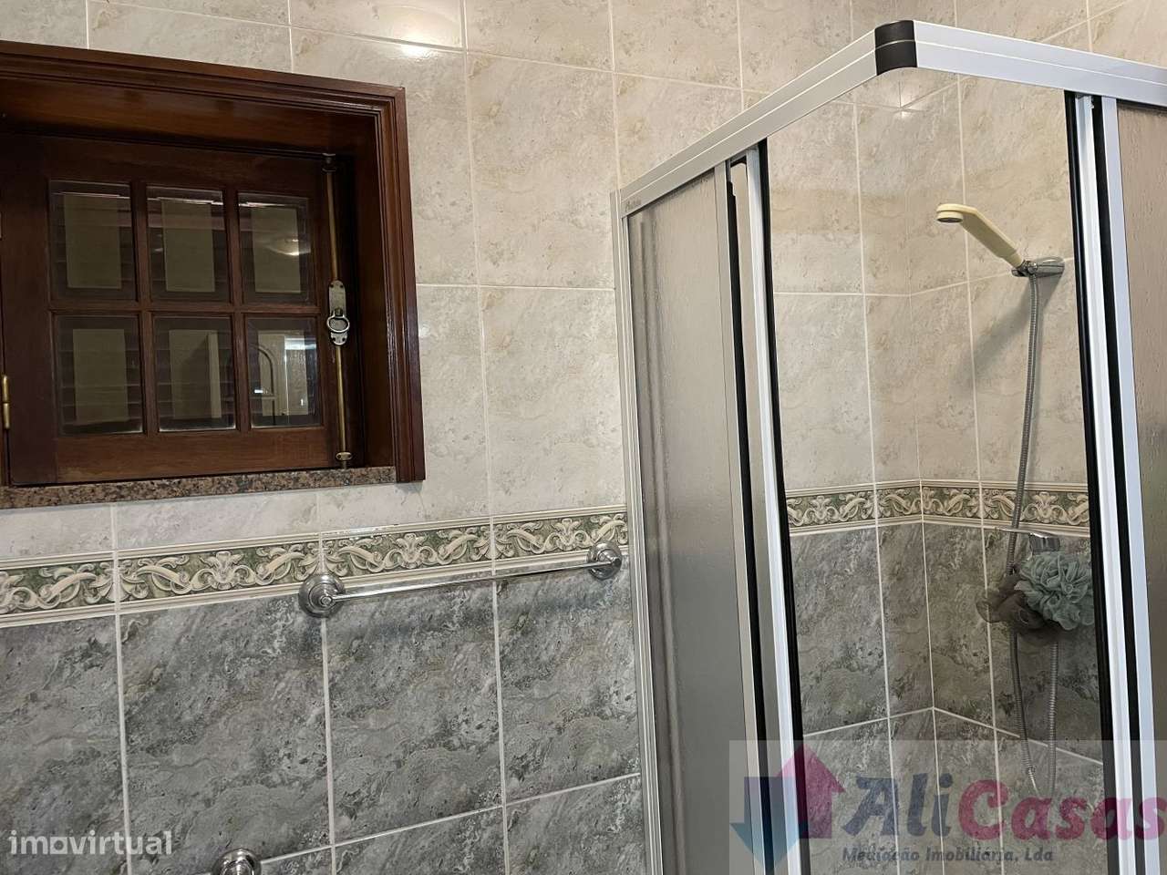 Vivenda Isolada C/ 2.719m2 de Terreno-28