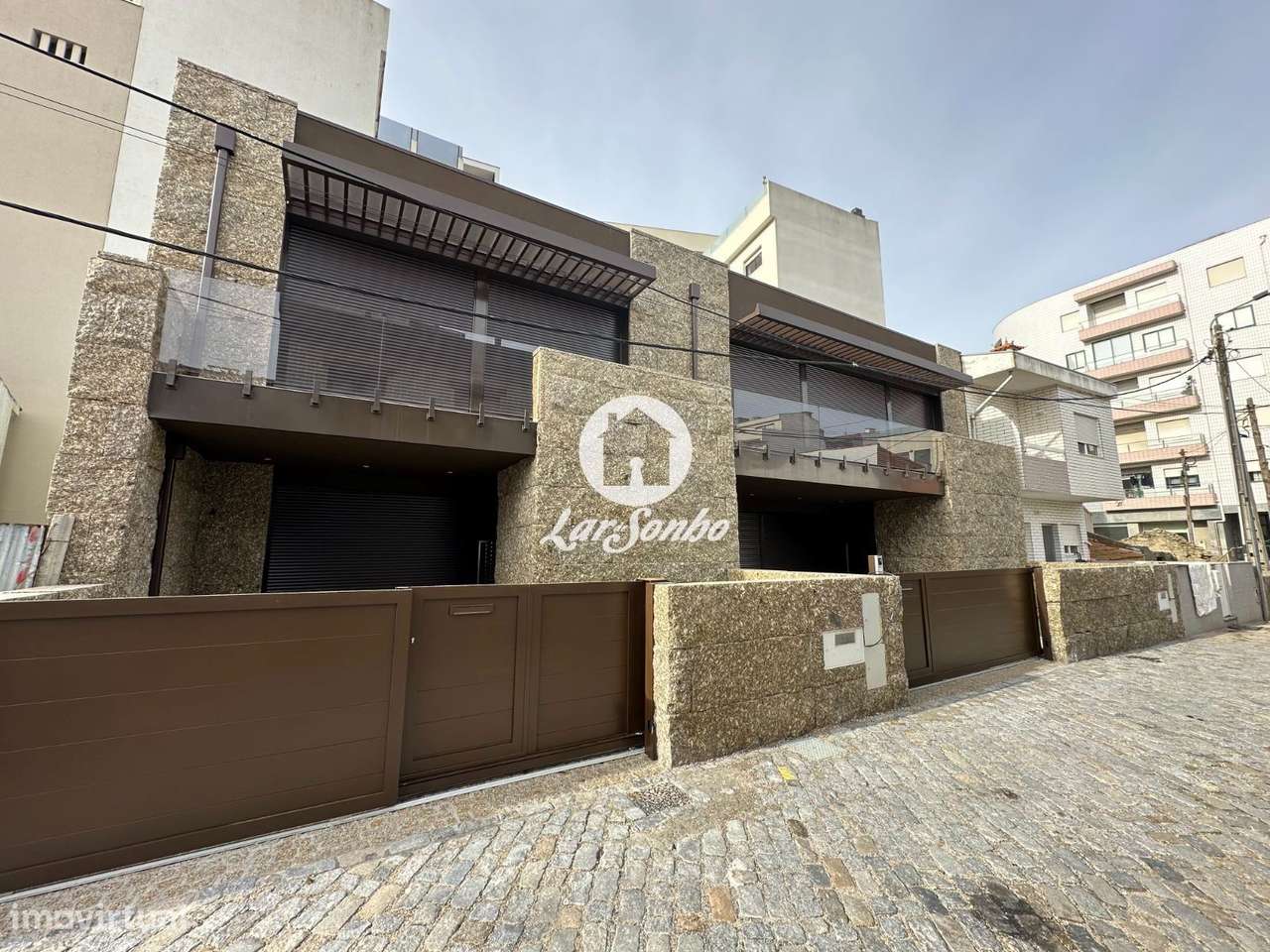 Moradia Moderna T3 a 200m da Praia de Aver-o-Mar! - Grande imagem: 1/30