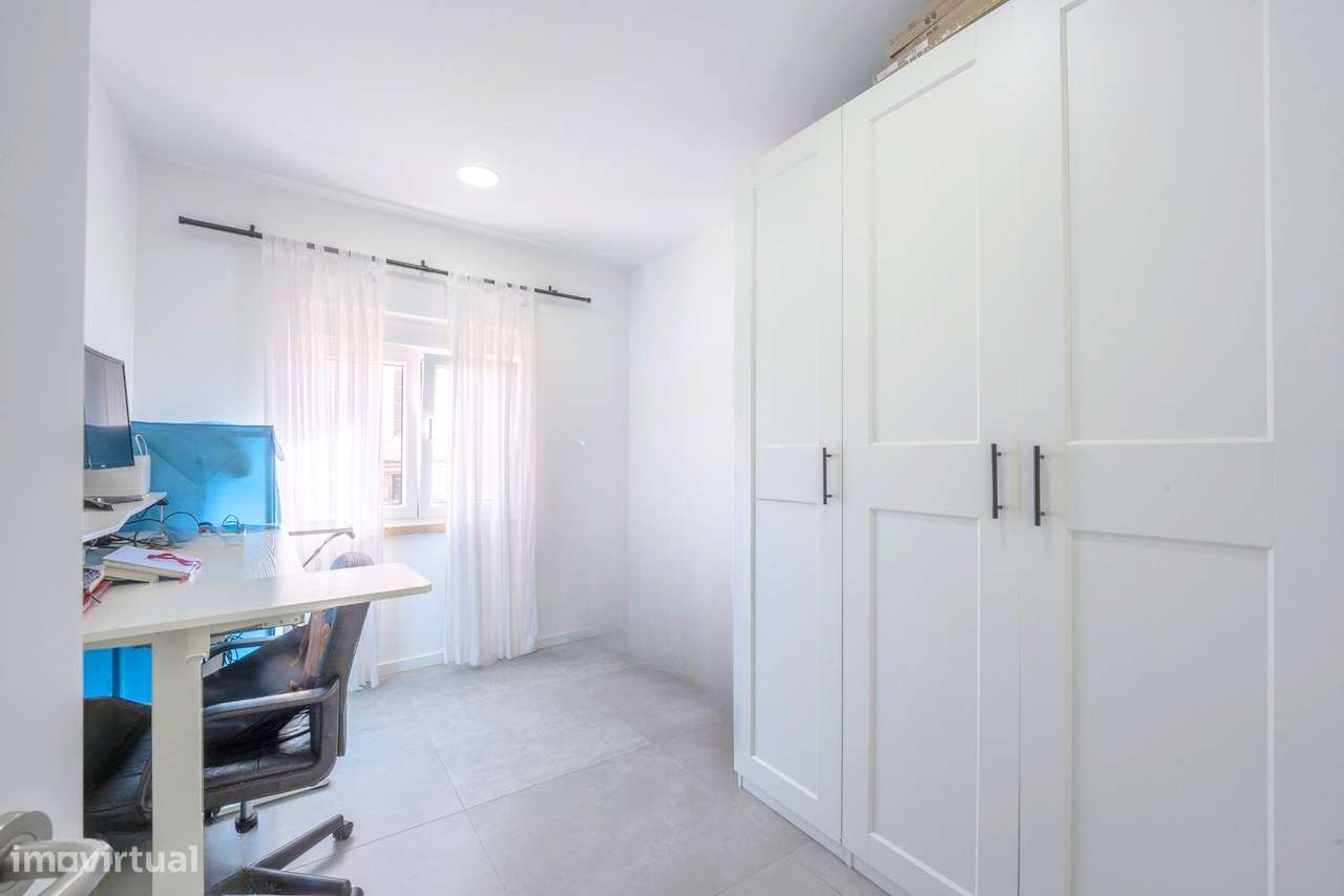 Apartamento T2; Almada-13