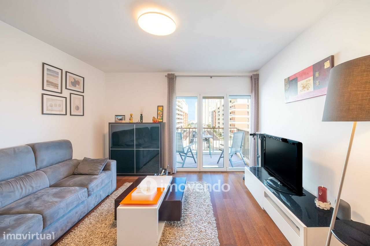 Apartamento T1 moderno e exclusivo, com estacionamento, nos Olivais - Grande imagem: 4/40