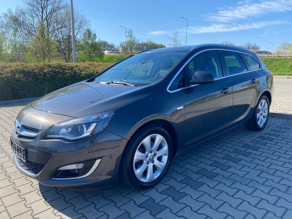 Opel Astra J 2.0 CDTI DPF SportsTourer Exklusiv 2014