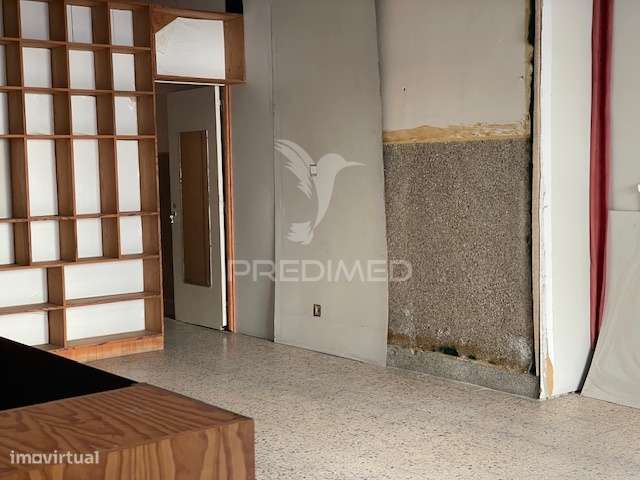 Loja comercial na Rua Aurélia de Sousa, 12 - Grande imagem: 4/13