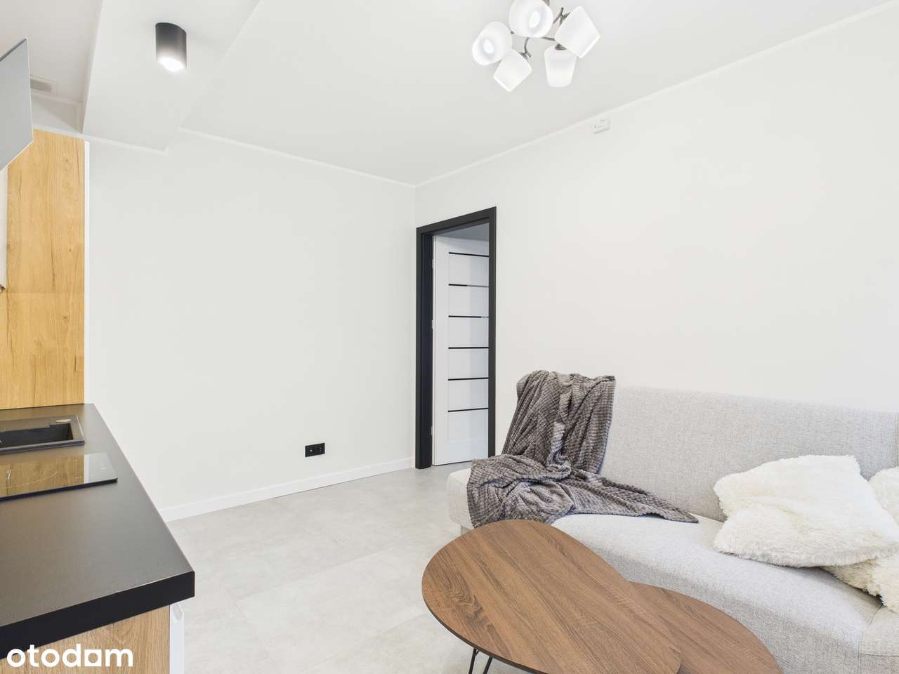 Mieszkanie kawalerka, parter, po remoncie.-2