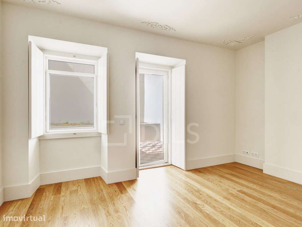 Apartamento T1 Com Terraco Na Lapa Lisboa