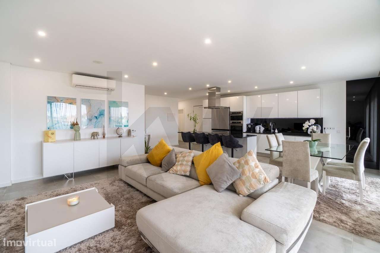 Exclusivo Apartamento T3 Contemporâneo de Alta Gama – Patacão, Faro-6