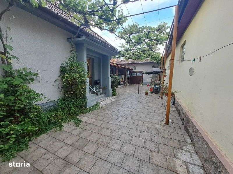 Vand casa cu gradina in Beius - Imagine principală: 4/8