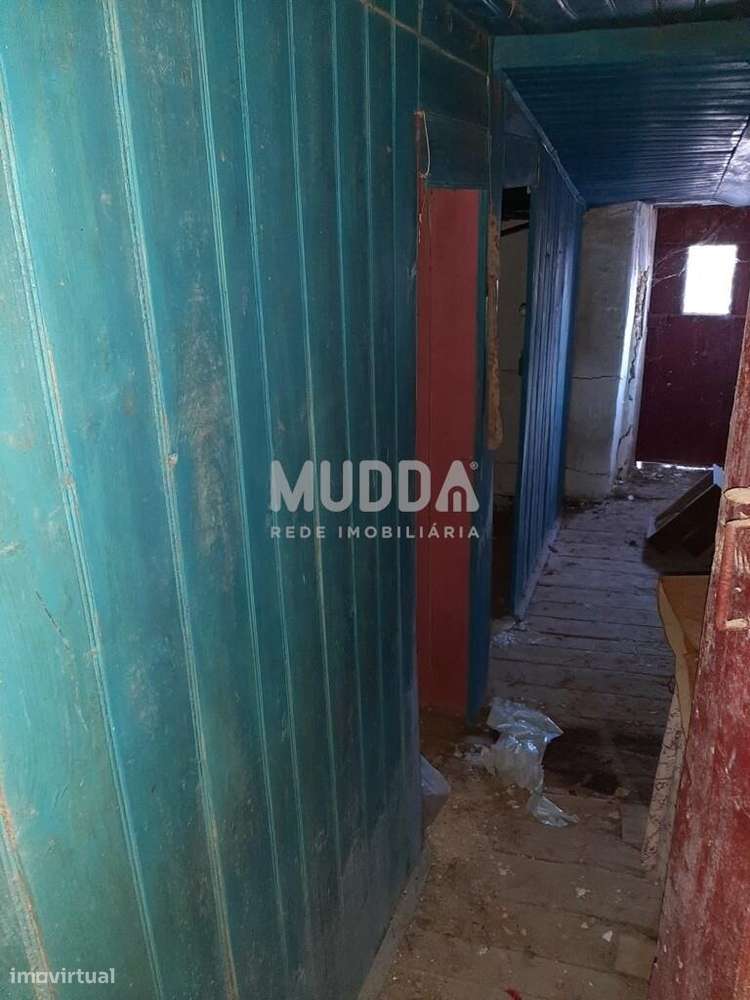 Moradia T2 para Remodelação com Vista Panorâmica – Sarzedas, Castelo B-14