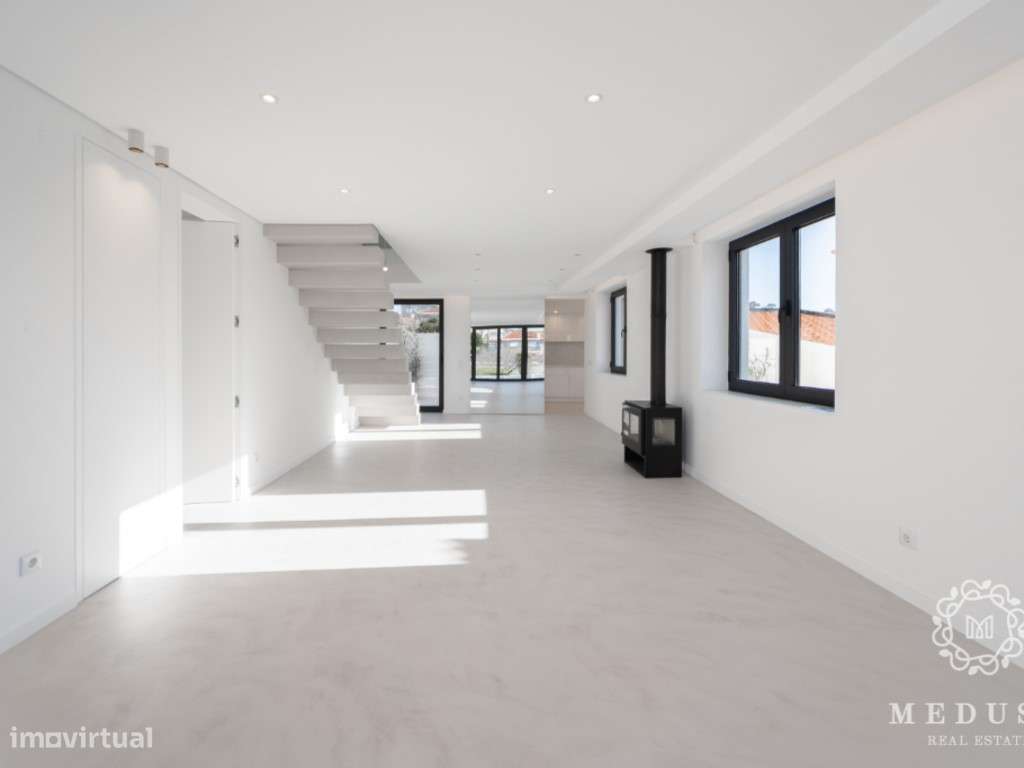 Moradia T3+ 1 - Contemporânea de Luxo com Vista Mar, Piscina Infini... - Grande imagem: 5/37