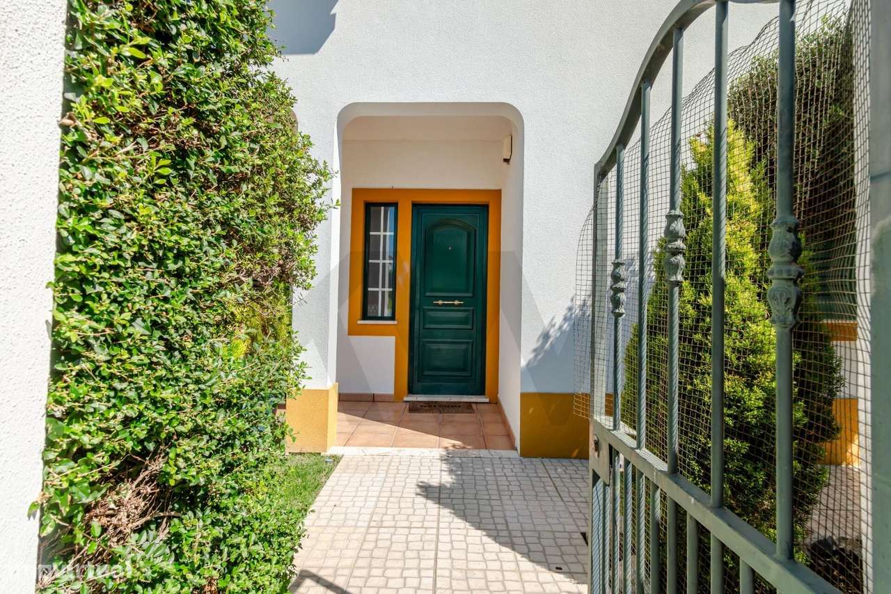 Moradia T3 em Azeitão com Piscina e Jardim - Grande imagem: 4/45