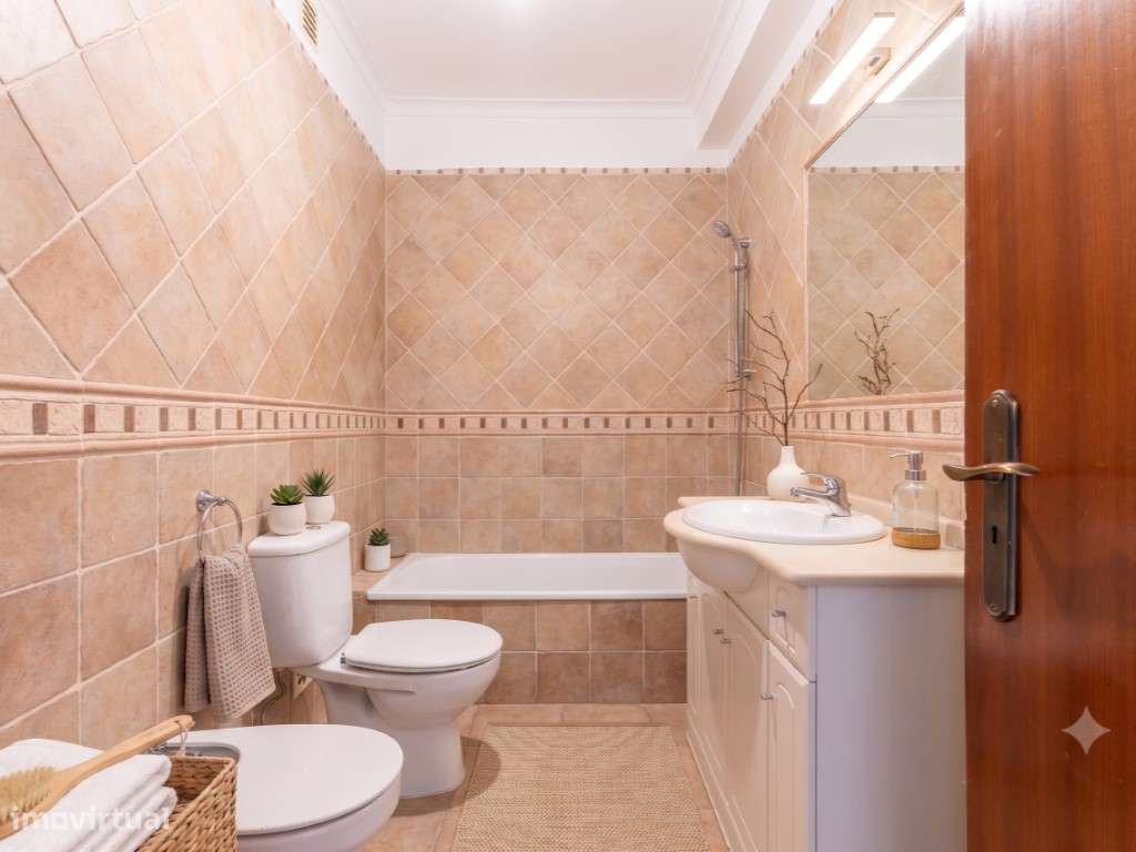 T3 remodelado e com grande arrecadação - Quinta da Fidalga, Agualva-19