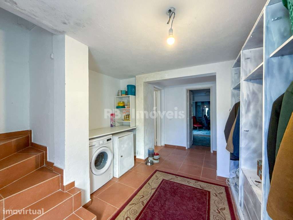 Moradia T2 com hipótese de ser convertida em T3, situado na Praia d... - Grande imagem: 3/50