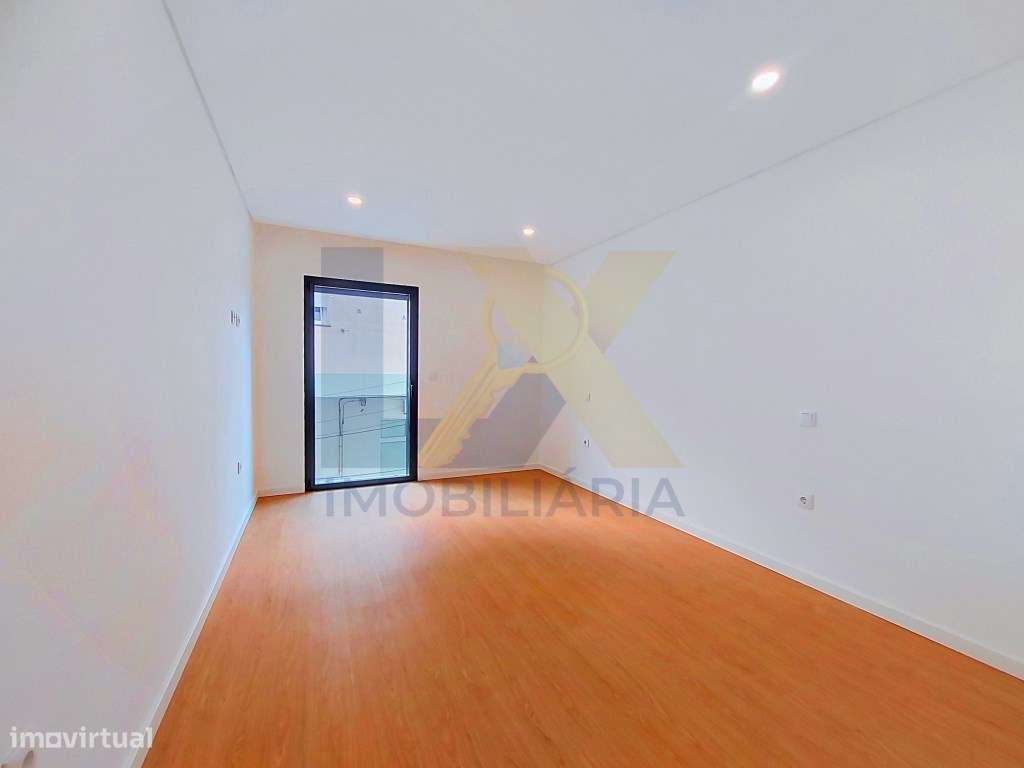 Apartamento T3 novo, com suíte e 2 lugares de garagem em Esgueira!!!-11