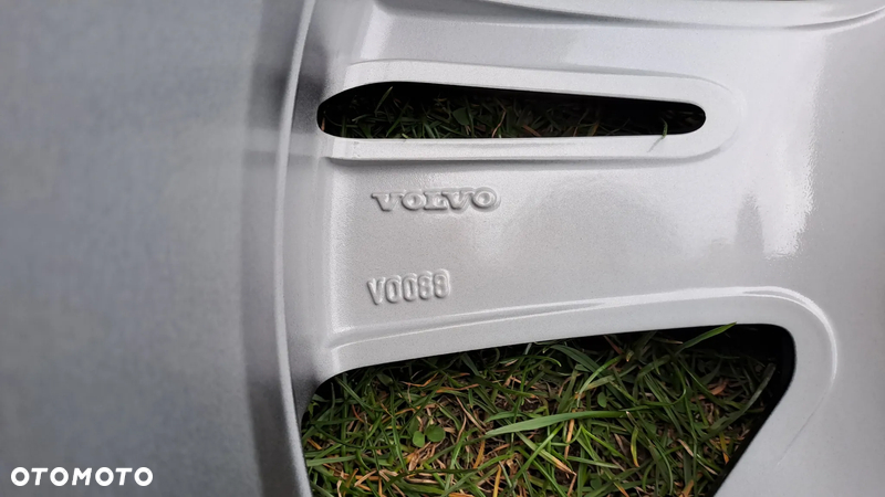 Felga Aluminiowa 18 Volvo V40 CC V60 V70 5x108 ET 50 31381860-BL - 3