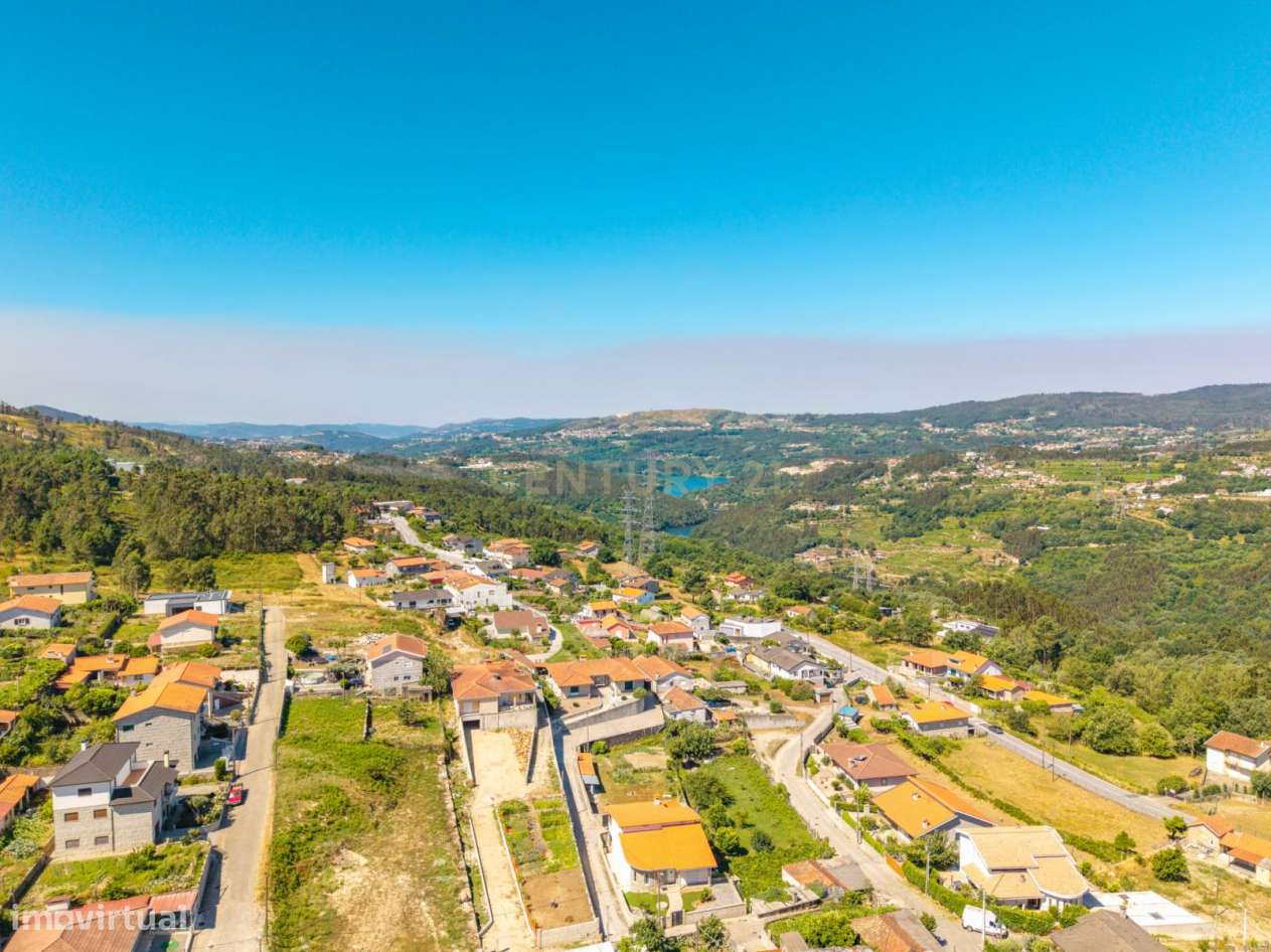 Casa T3 de pedra, em Avessadas e Rosém, Marco de Canaveses-15