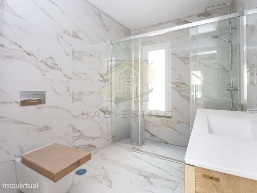 Moradia V4 nova com piscina-13