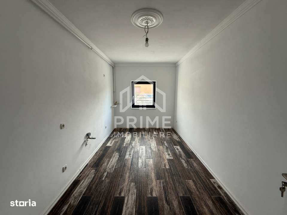 Apartament cu 2 camere de vanzare in Sebes 79 mp utli + 90 mp curte. - Imagine principală: 2/9