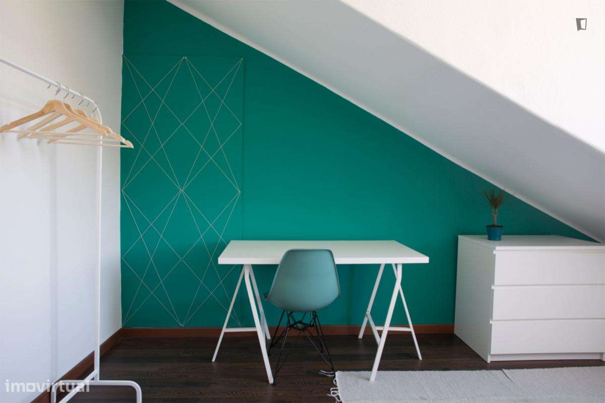 Quarto - localizado em Alcântara Lisbon - Grande imagem: 5/6