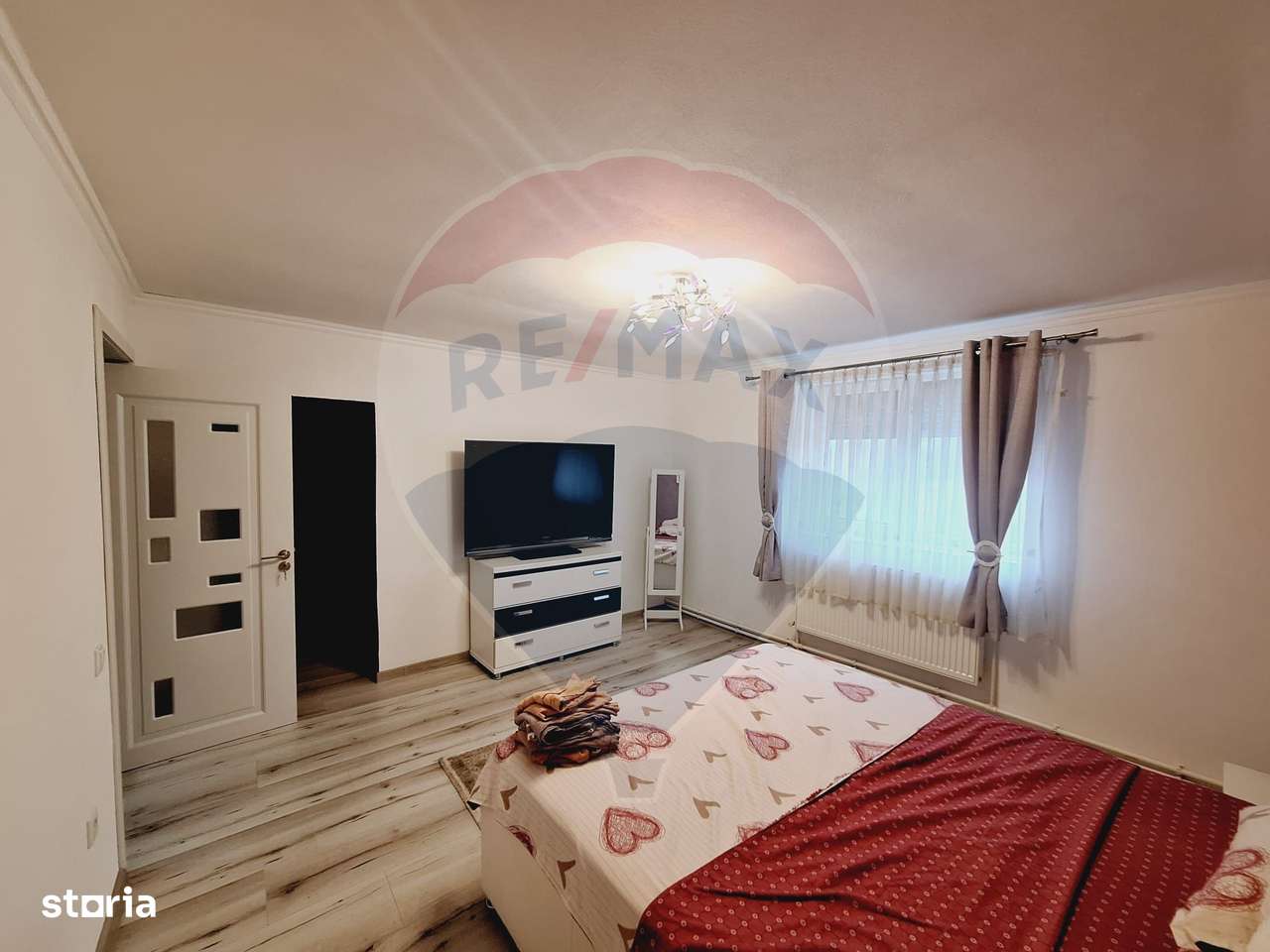 Casă cu 3 camere de vânzare in Hidiselu de Sus-8