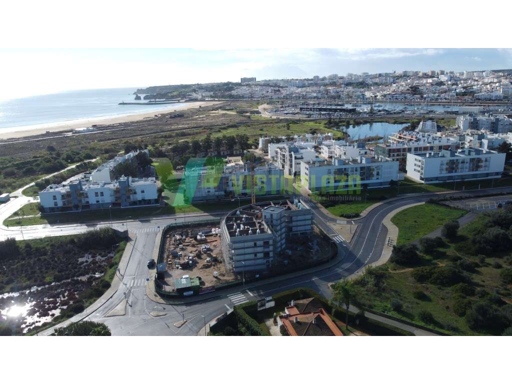 Apartamento T3 de Alto Padrão com Vista Mar - Exclusividade e Confo...-16