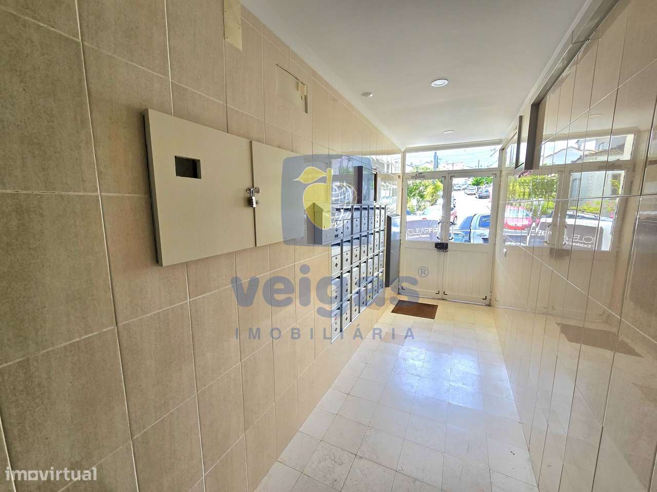 Apartamento renovado com 1 quarto em Charneca de Caparica-24