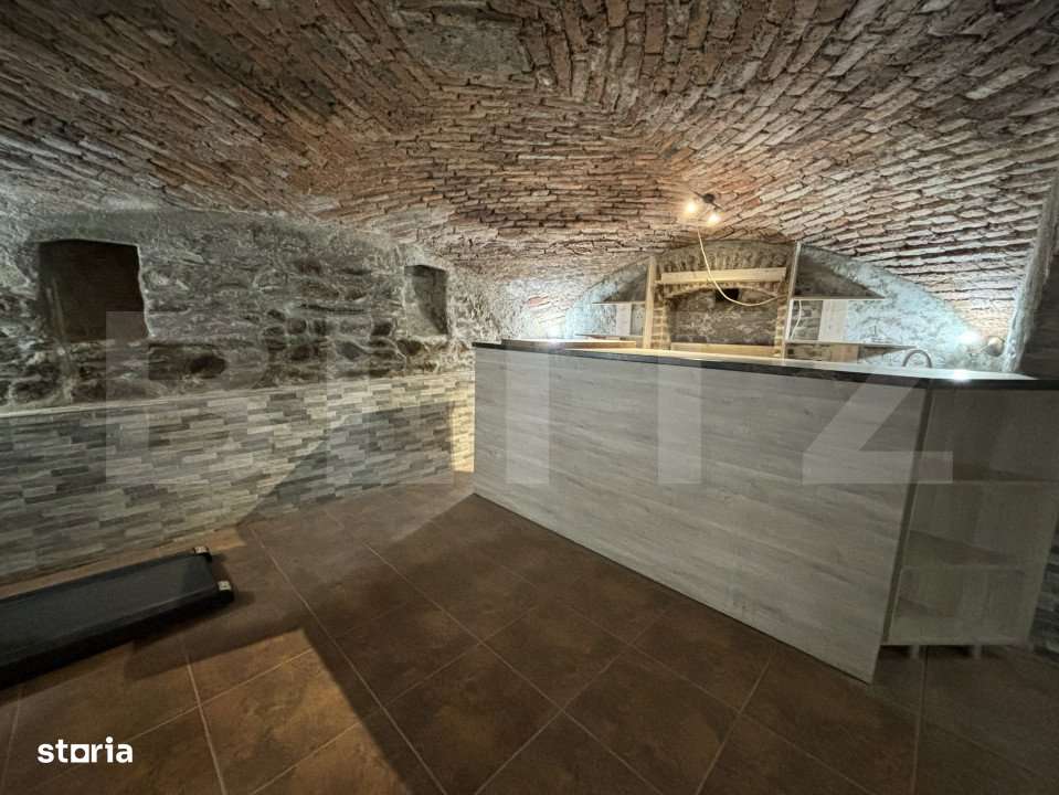 Spatiu comercial de inchiriat in suprafata de 88 mp in Valcaul de Jos - Imagine principală: 3/7