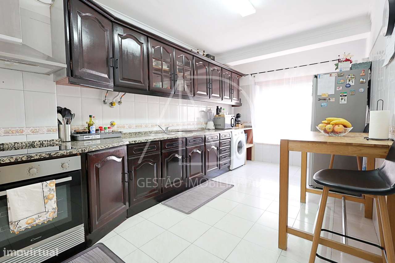 APARTAMENTO T2 REMODELADO-13