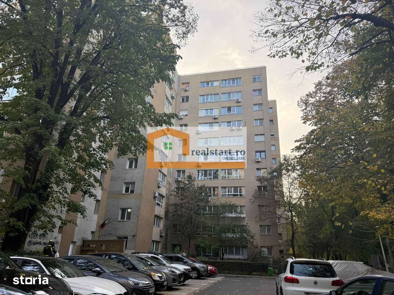 Metrou Romancierilor, bloc anvelopat, instalatii noi, langa Lidl, Plaz-5