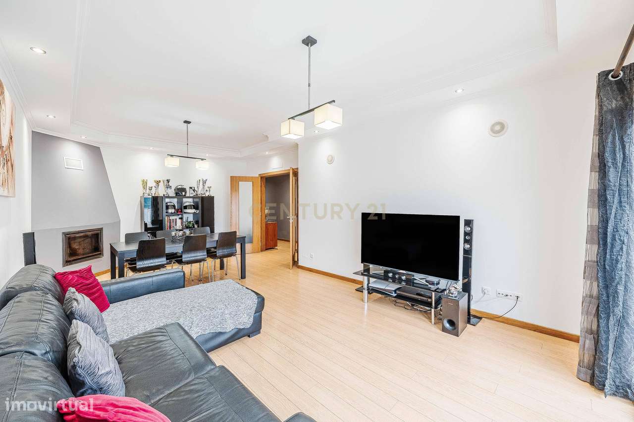 Fantástico Apartamento T2 em Caneças com 2 Terraços e 2 Parqueamentos - Grande imagem: 5/28