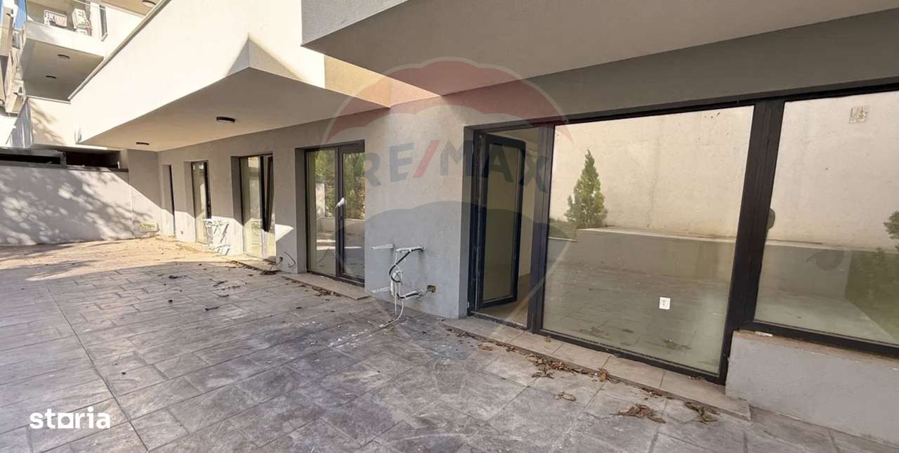 Vanzare Apartament 4 cu camere cu curte / loc parcare/ ultracentral-2