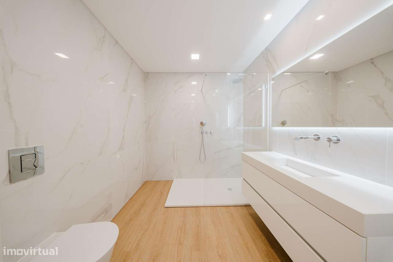 Moradia T5 de Luxo com Piscina e Vista Panorâmica em Mealhada, Loures-32