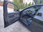 BMW Seria 5 525d xDrive - 17
