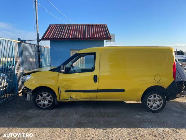 Dezmembrez piese Fiat Doblo - 3