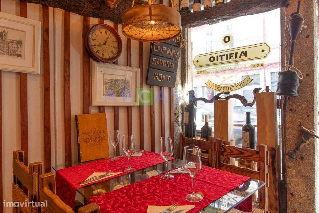 Trespasse de Restaurante Tradicional no Porto: Poveiros, Passos Manuel-5