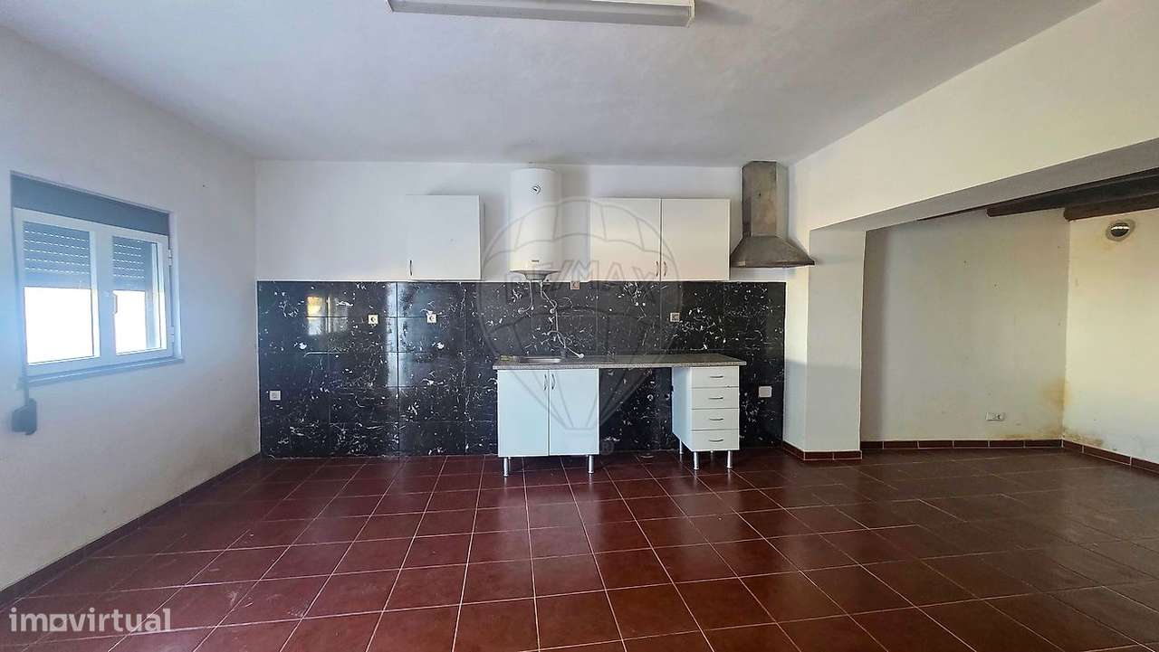 Moradia T1 para venda-7