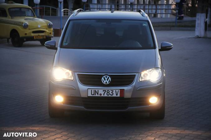 Volkswagen Touran 2.0 TDI DPF Freestyle - 14