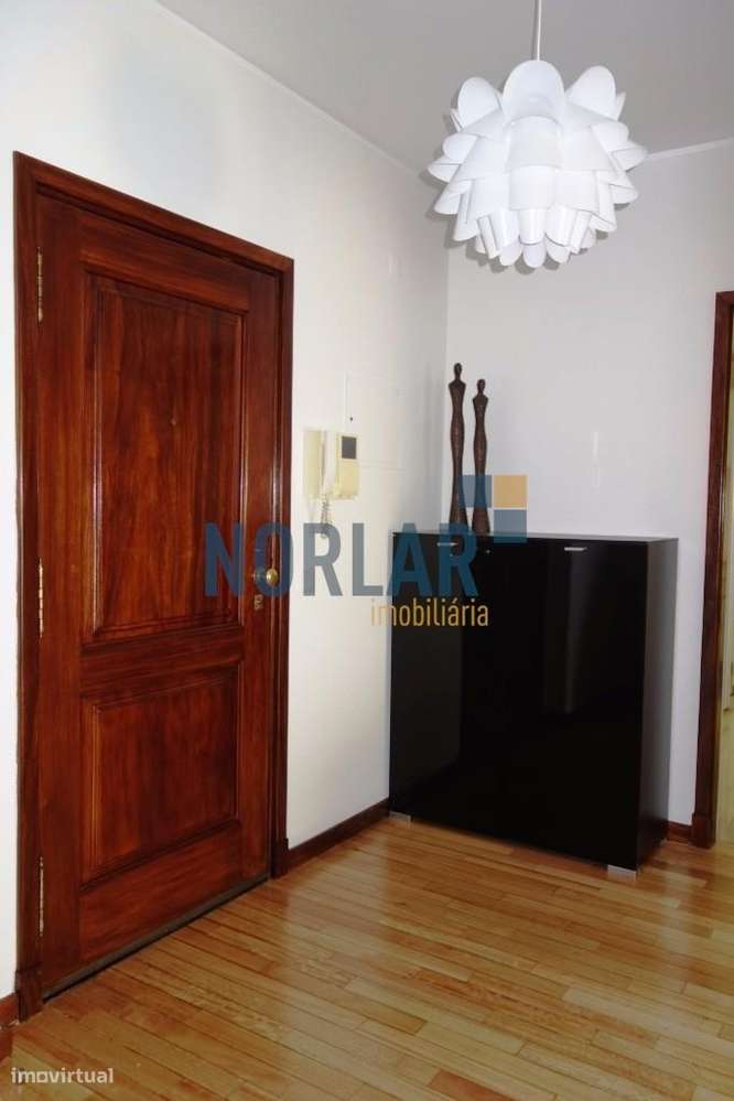 Apartamento T3 Mobilado e Equipado em São Vicente - Grande imagem: 5/26