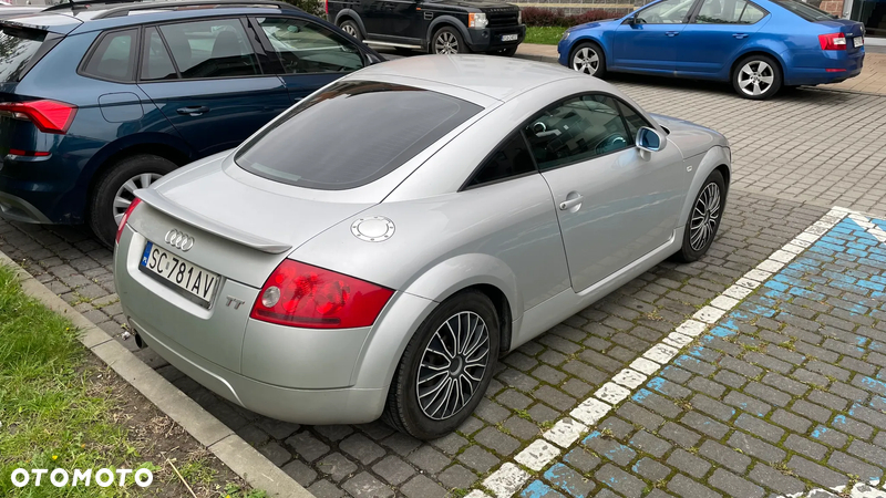 Audi TT Coupe 1.8T - 8