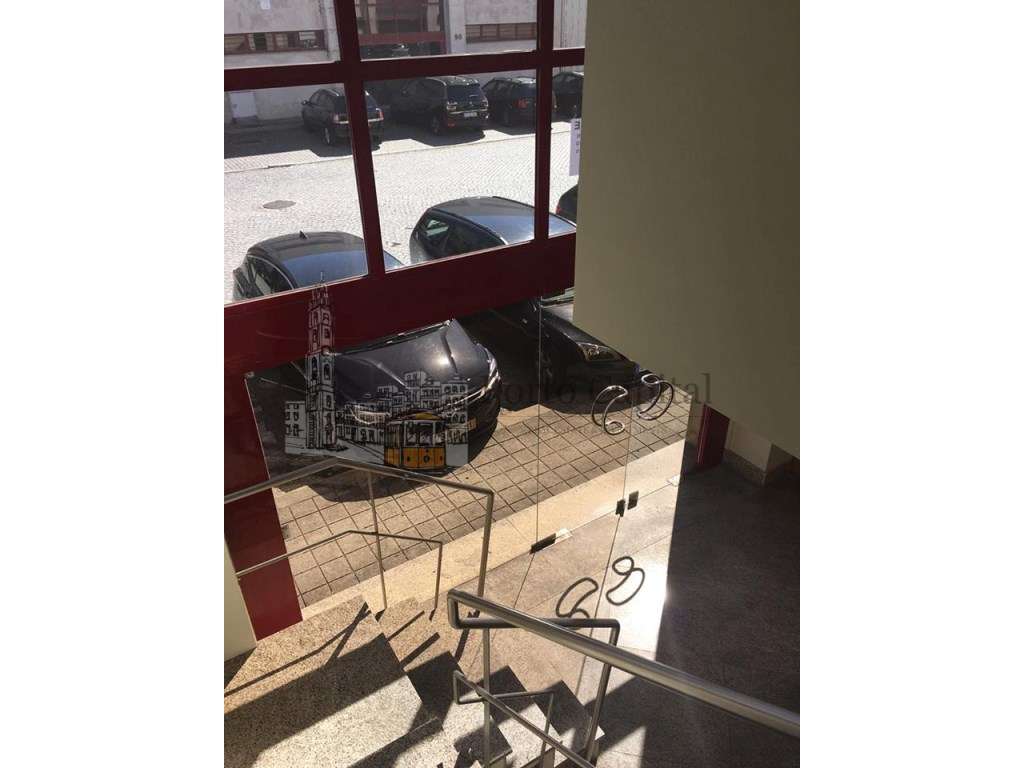 ARMAZEM JUNTO AO AEROPORTO - Grande imagem: 5/22