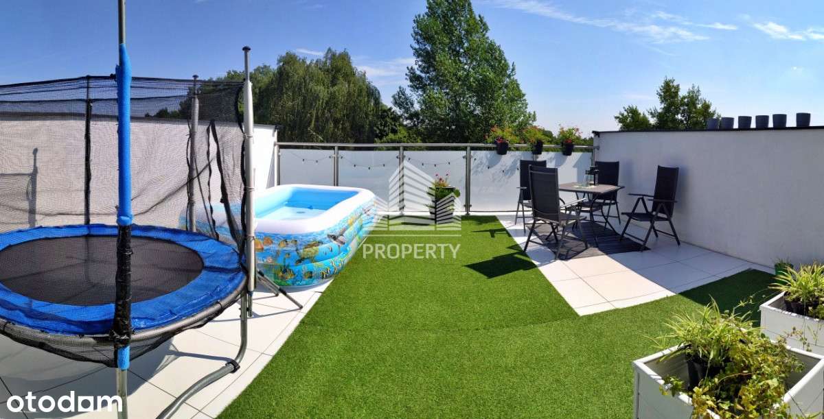 Teren ogrodzony,dwa m.postojowe,dwupoziomowe-0