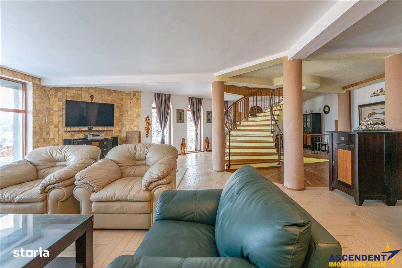 FILM! Castelariu: spectacol panoramic, locatie prestigioasa, exclusivi - Imagine principală: 3/20