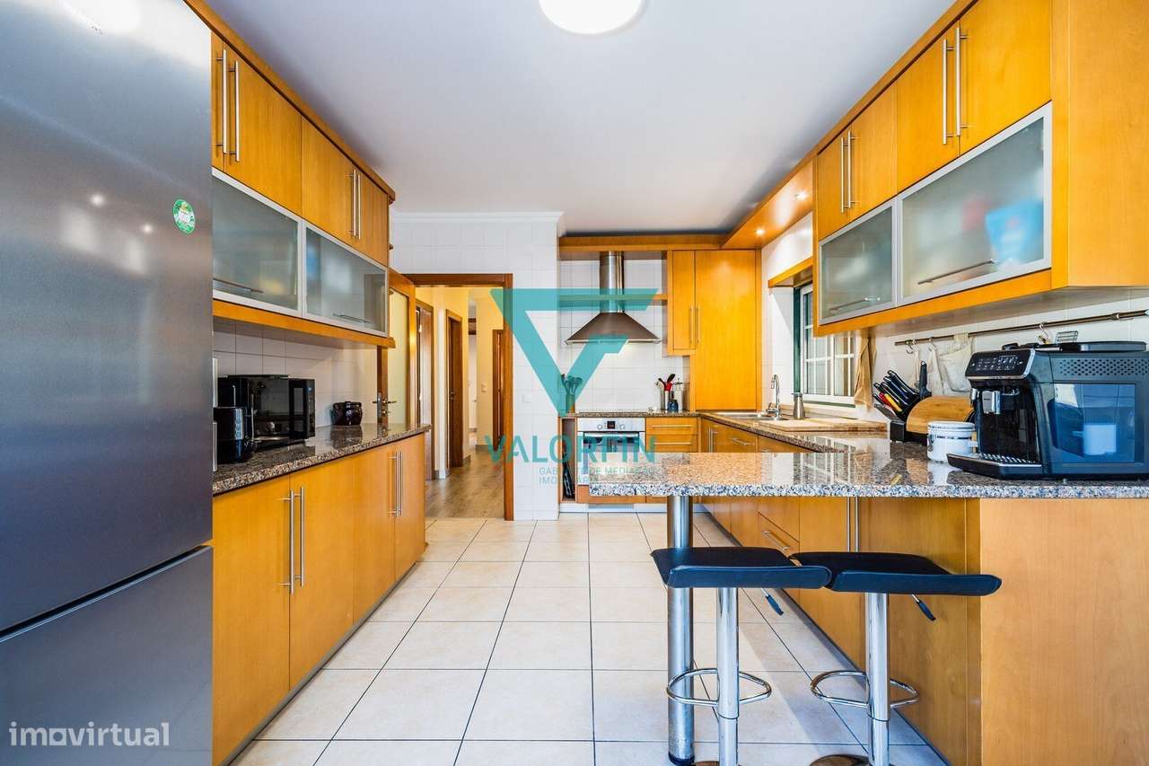 Moradia T4 c/ Jardim e Logradouro - Trutas - Marinha Grande-17