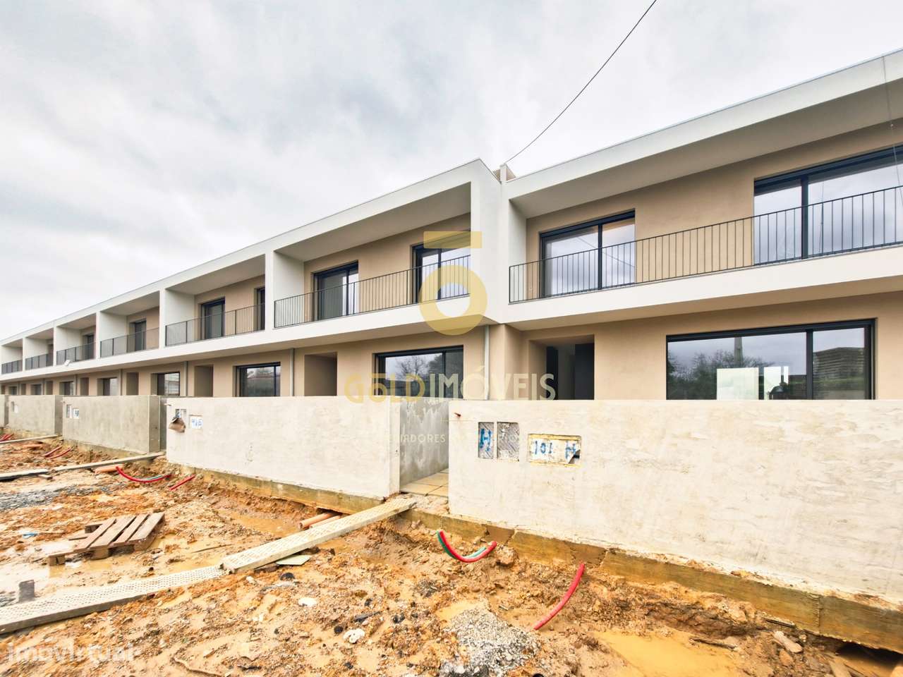 Moradia em Banda T3 Venda em Loureiro,Oliveira de Azeméis - Grande imagem: 2/17