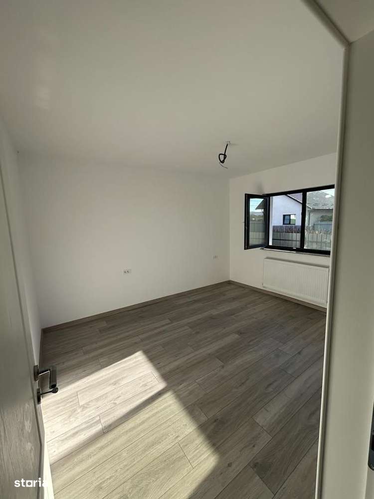 Anunț de vânzare: Locuință de lux nou construită în Serbănești, Bacău-11