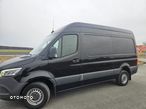 Mercedes-Benz Sprinter - 4